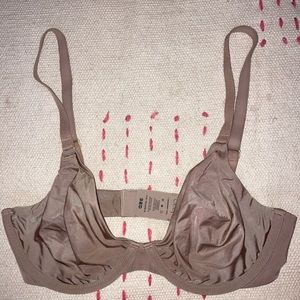 The triangle taupe CUUP 32D NWOT
